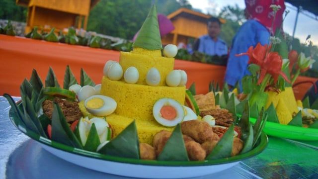 Sejarah dan Makna Nasi Kuning bagi Adat Gorontalo