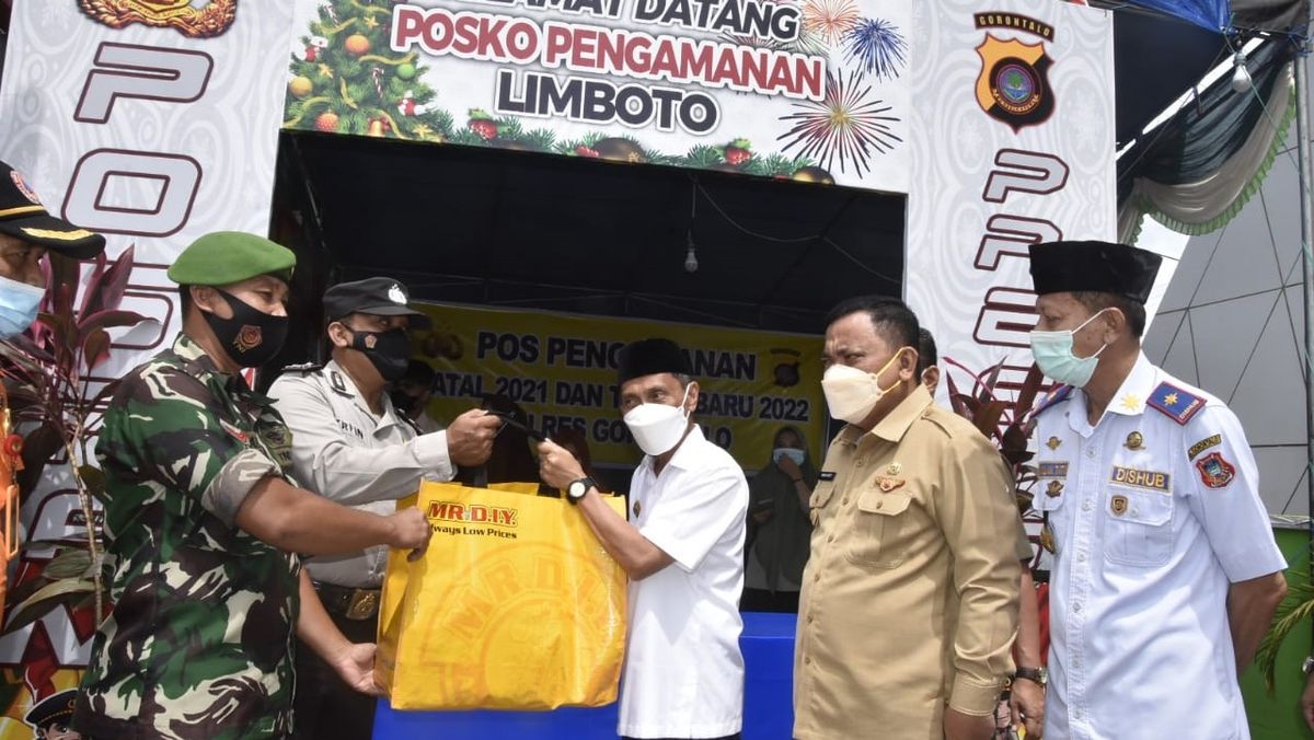 Bupati dan Wakil Bupati Gorontalo Tinjau Pos Kemanan Nataru