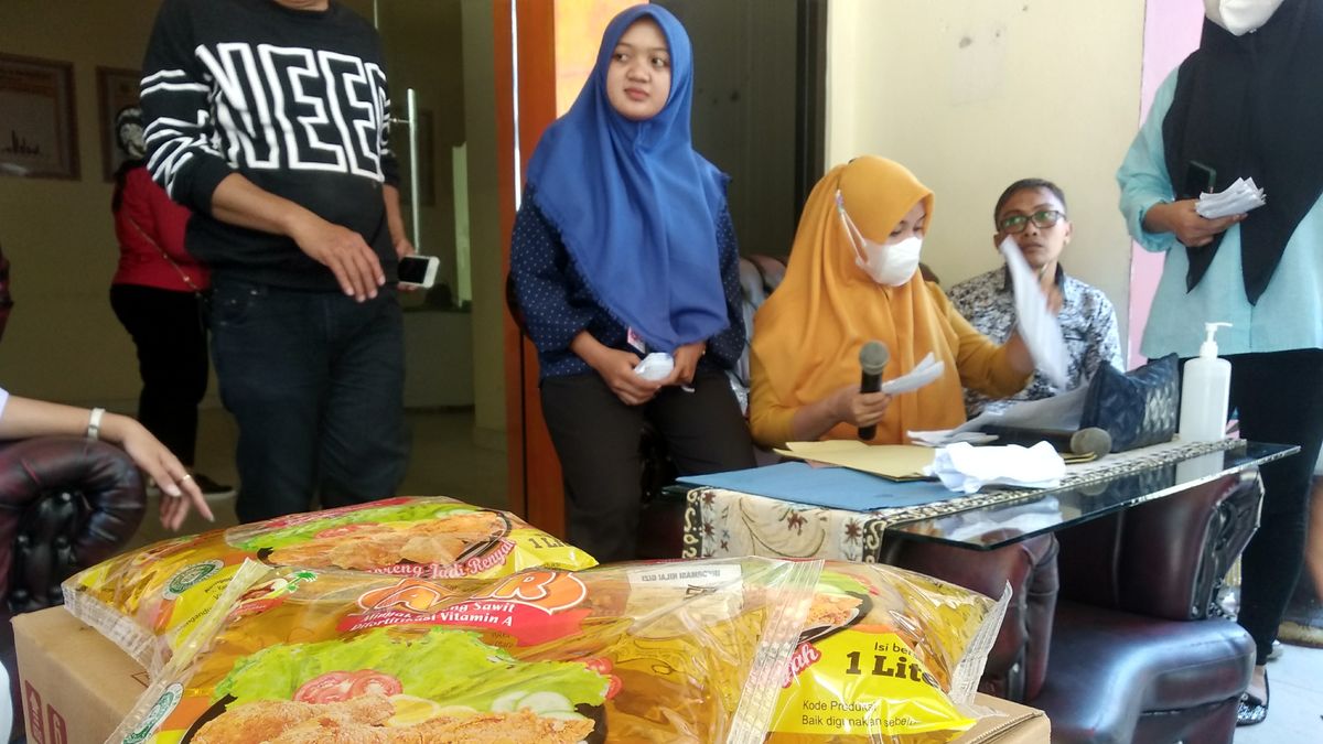 Bantu Pelaku UMKM, Pemkab Gorontalo Jual Murah Minyak Goreng