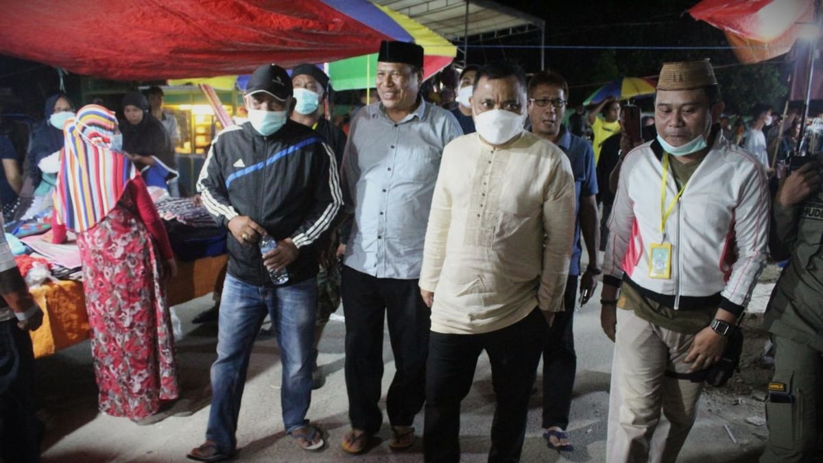 Wakil Bupati Gorontalo Tinjau Penerapan Protokol Kesehatan di Pasar Malam Telaga