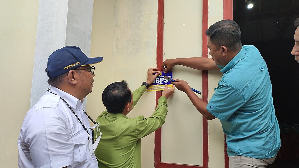 Dirjen Kementerian PUPR RI Resmikan 69 Unit BPSP PKE di Tabongo Timur