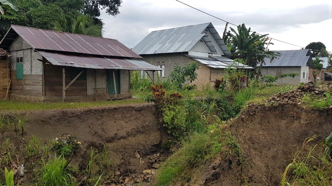 Warga Buhude Menanti Janji Manis Bupati Gorontalo