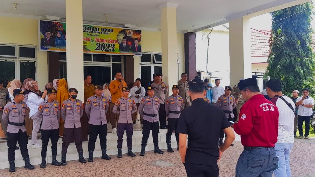 Tuntut Fungsi Pengawasan, GAM Gorontalo Gelar Unras di Kantor DPRD Gorut