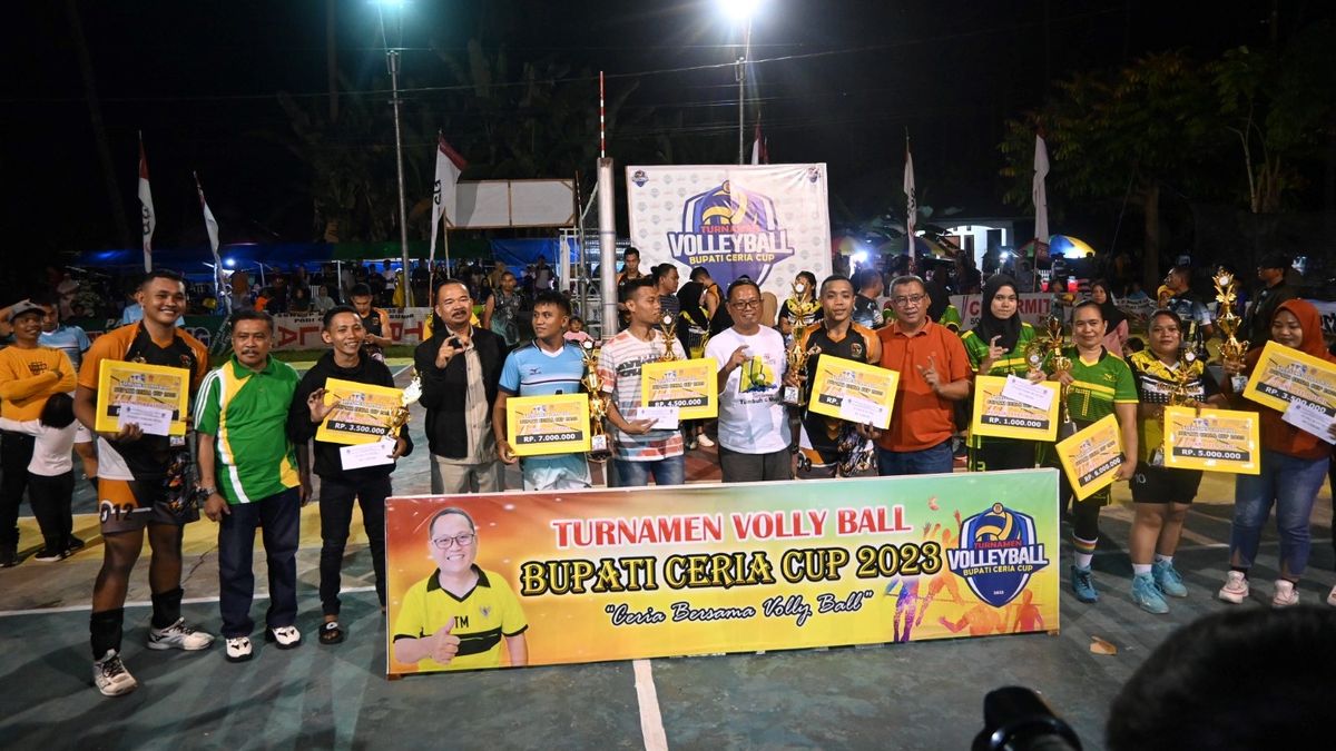 Thariq Modanggu Menutup Turnamen Volley Ball “Bupati Ceria Cup”