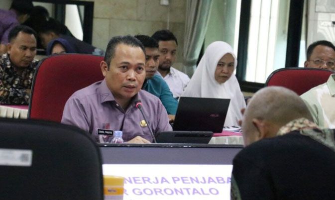 Gubernur Gorontalo Difintah Berita Fiktif