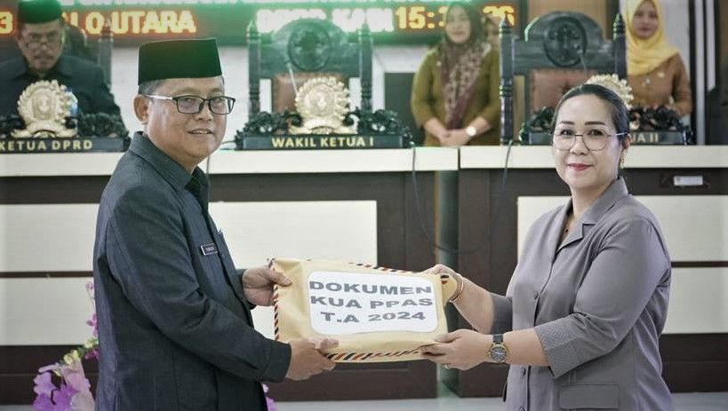 Bupati Gorut Serahkan Dokumen KUA-PPAS ke DPRD