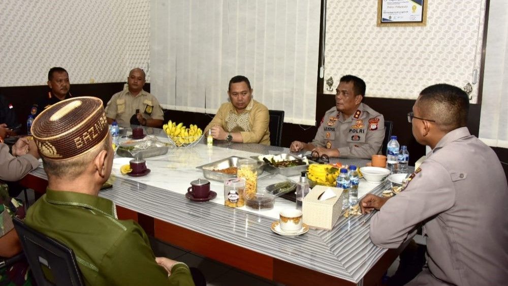 Gubernur Gorontalo Sesalkan Pembakaran Kantor Bupati Pohuwato