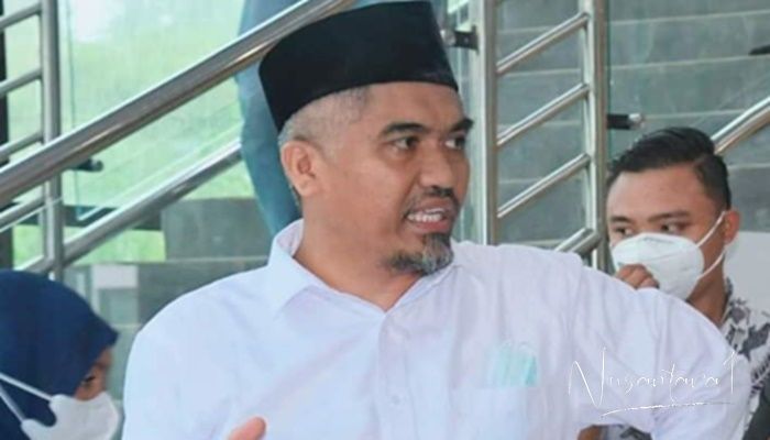 Hamzah Sidik Pimpin Takmir Masjid Jabal Iqra Blok Plan Gorut