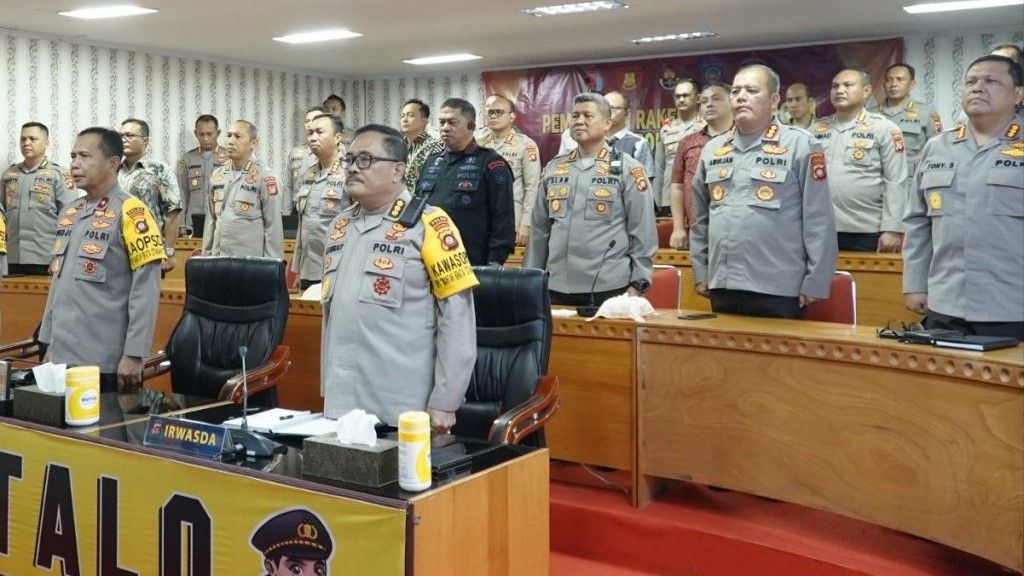 Kapolda Gorontalo Ikut Rakernis Divisi Polri Secara Virtual Bersama Kapolri