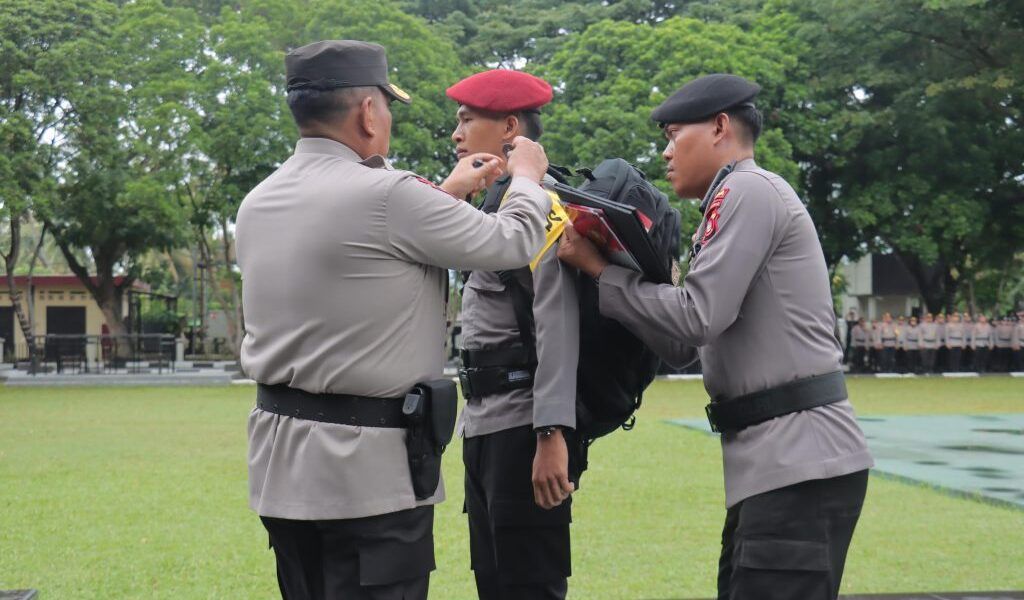 Kapolda Gorontalo Pimpin Apel Pergeseran Pasukan Untuk Pengamanan Pemilu 2024