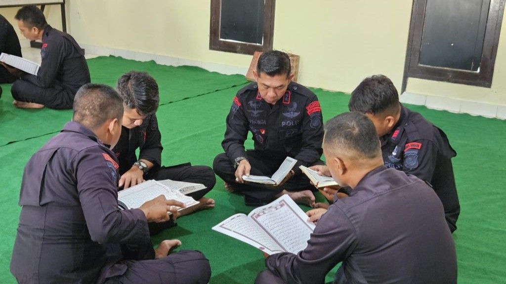 Tingkatkan Iman dan Taqwa, Brimob Gorontalo Gelar Tadarus Alquran