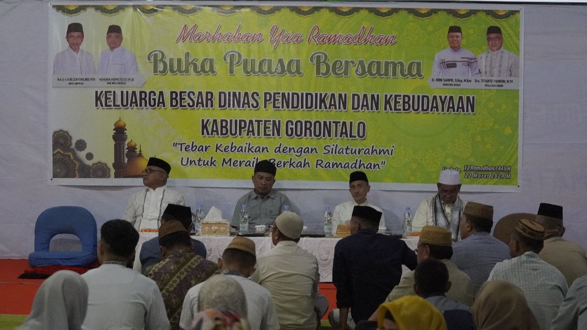 Nelson Pomalingo Buka Puasa Bersama Insan Pendidikan