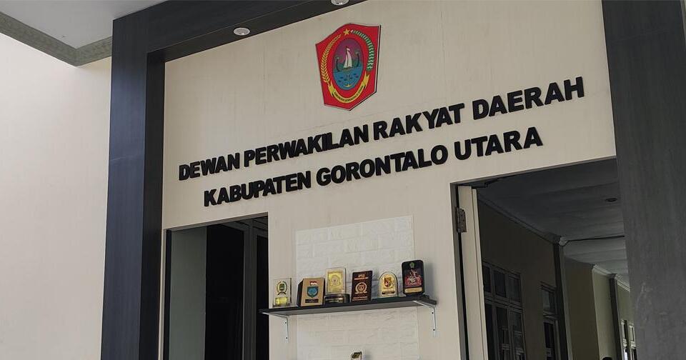 DPRD Gorut Gelar Rapat Evaluasi Lanjutan Terkait Pengelolaan Pantai Minanga