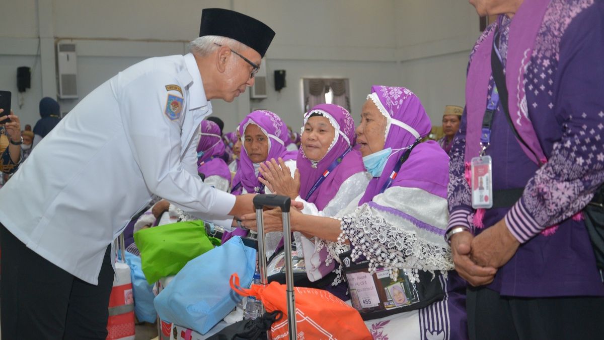 PJ Gubernur Gorontalo Lepas JCH Kloter 14