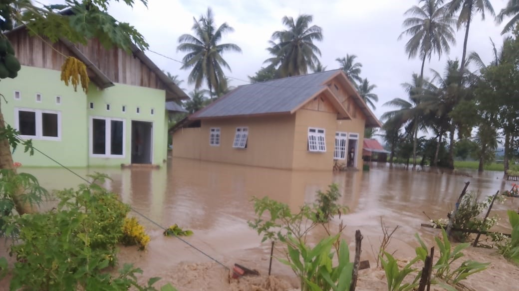 3.052 jiwa dan 876 Rumah di Dungalio Terendam Banjir Imbas Tanggul Jebol