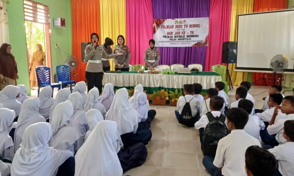 Sambut HUT Polwan Ke-76 Tahun 2024, Srikandi Polda Gorontalo Gelar Goes to School