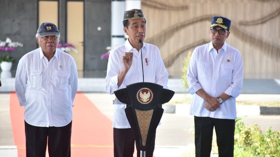 Resmikan Bandara Pohuwato, Presiden Jokowi Minta Runaway Bandara Diperpanjang
