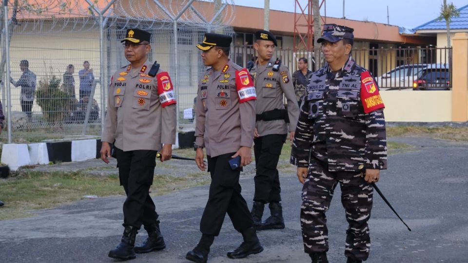 Kapolda Gorontalo Cek Personel Pengamanan Bandara Keberangkatan Presiden RI